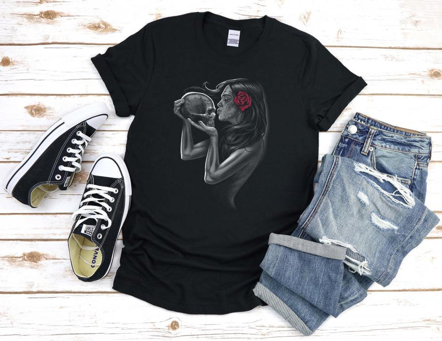 Day of the Dead Kiss T-Shirt - T-Shirts